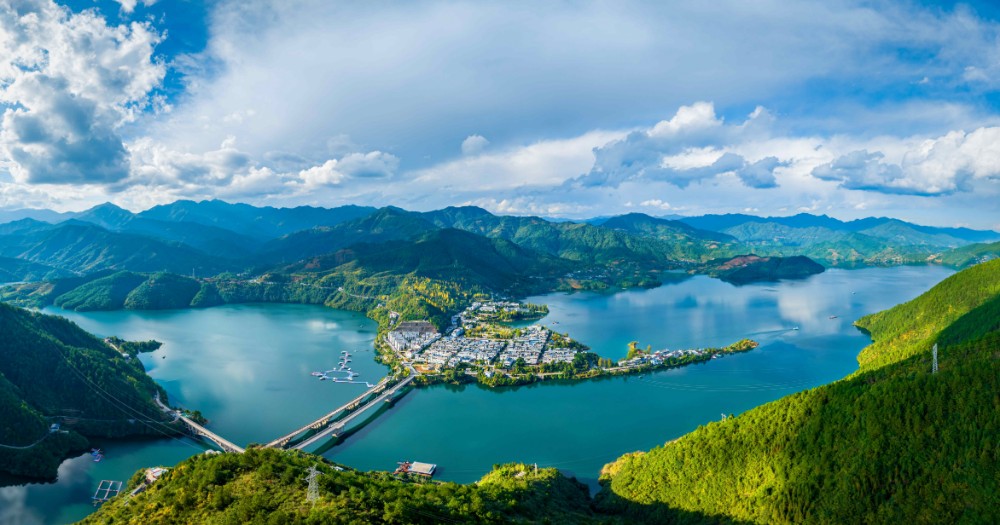 10沙州大湖.jpg